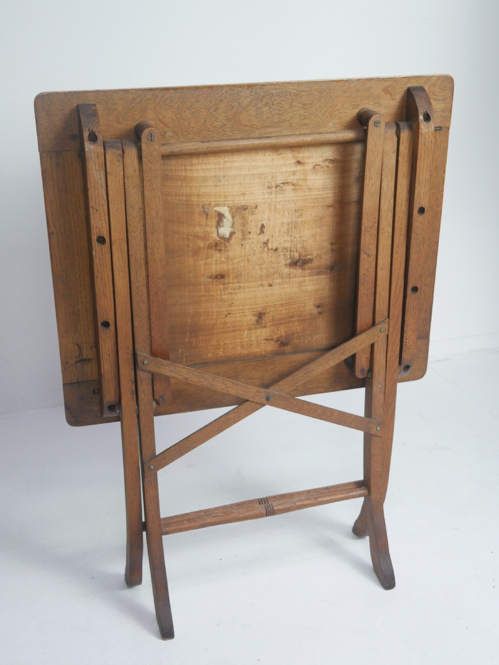 Folding Oak Games Side Table View IV