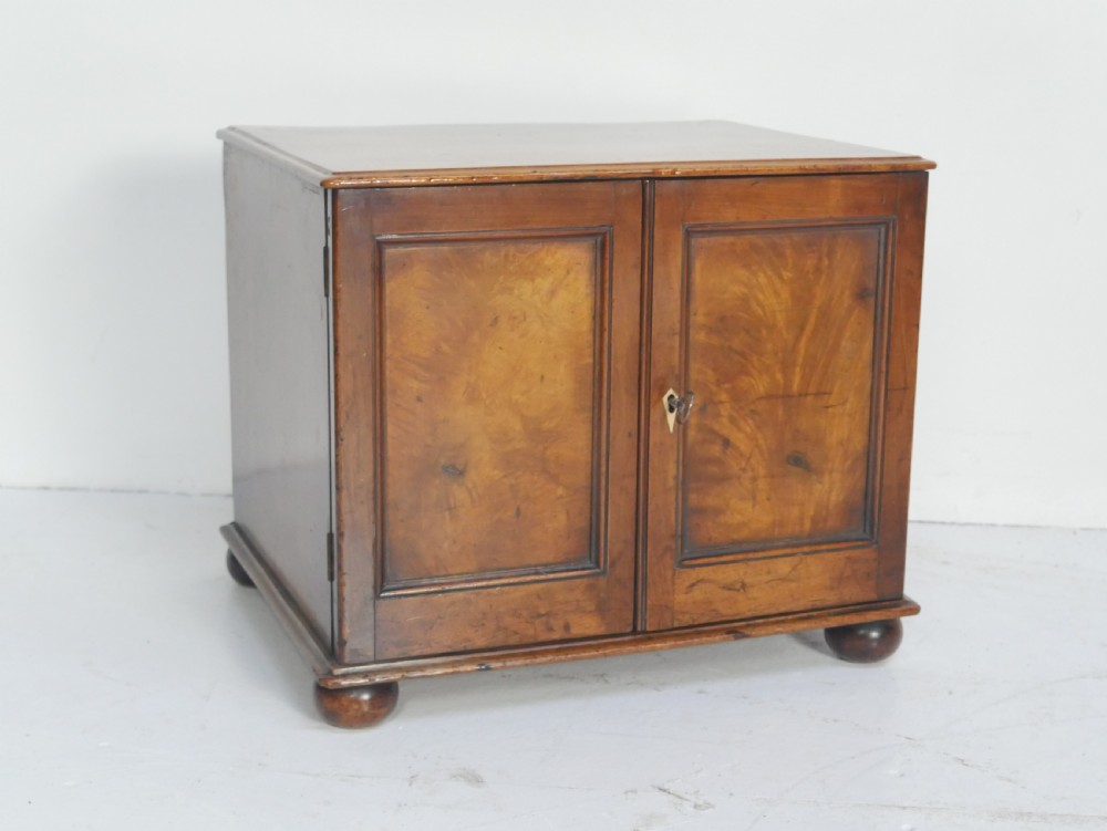 Small Apprentice Cupboard 44.cm wide View X