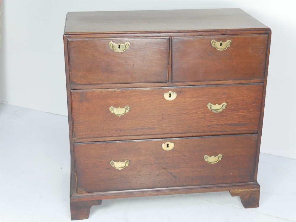 Small Georgian Oak Chest of Drawers View XI