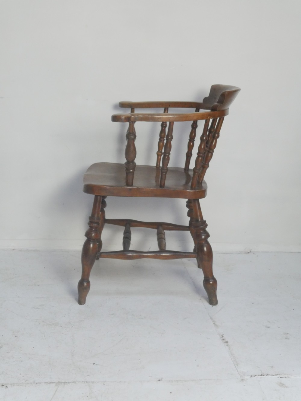 English Elm Captains Bow Chair View VIII