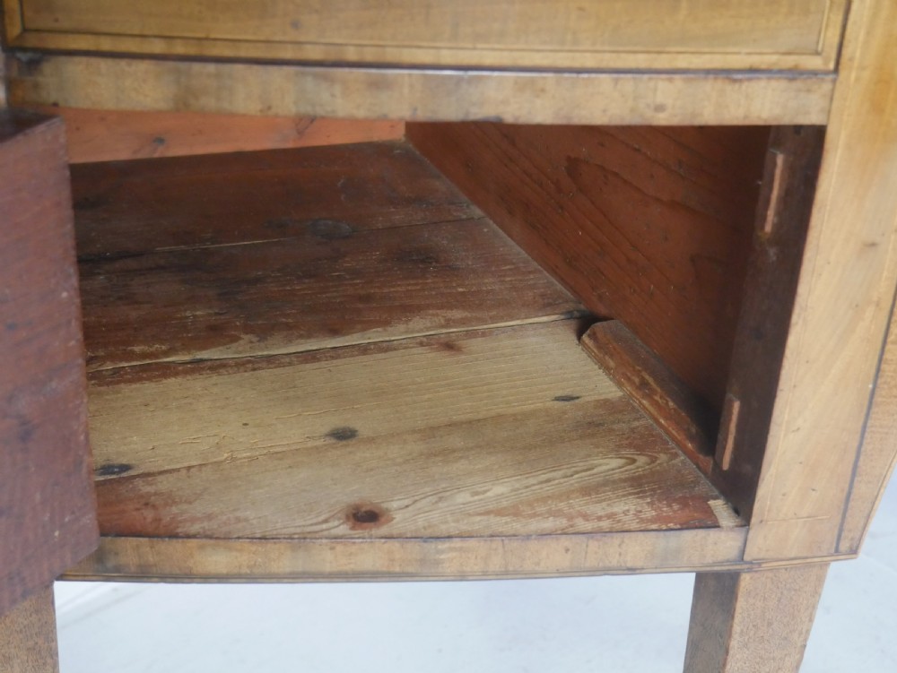 Neat Bow Sideboard View VIII