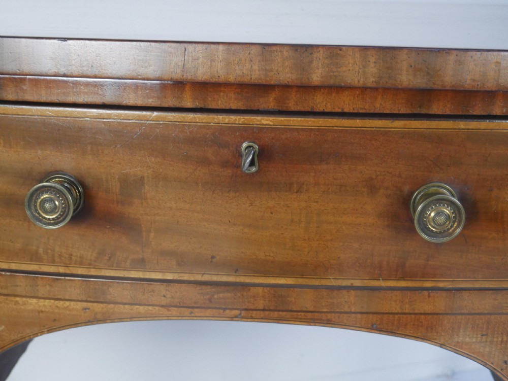 Neat Bow Sideboard View X