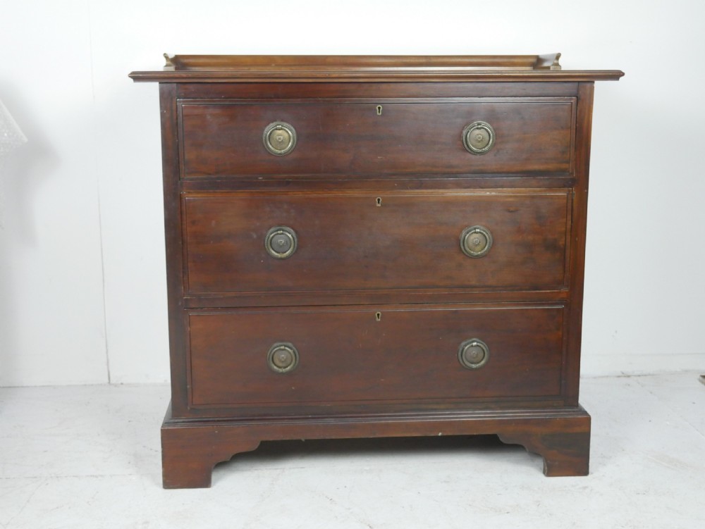 Neat 1920s Chest of Drawers View XI