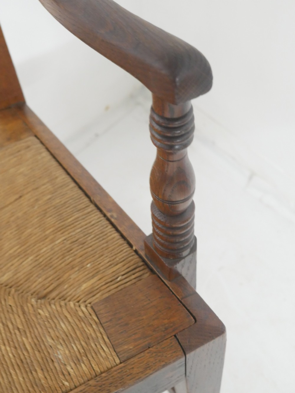 Georgian Elm Chair View III