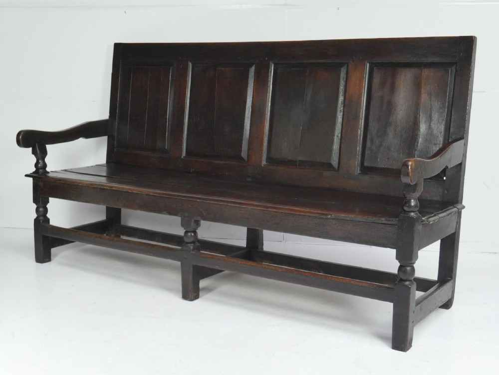 Large Oak Settle 