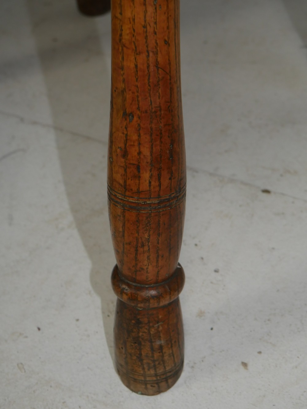 Primitive Comb Back Windsor Chair View V