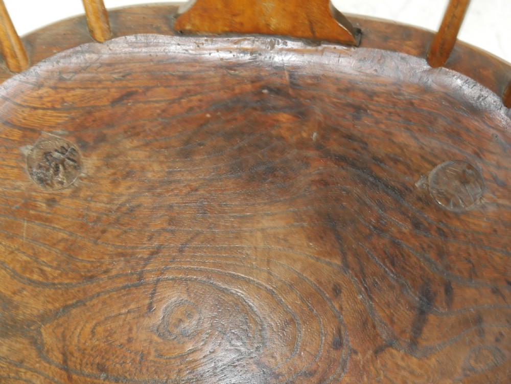 Primitive Comb Back Windsor Chair View X