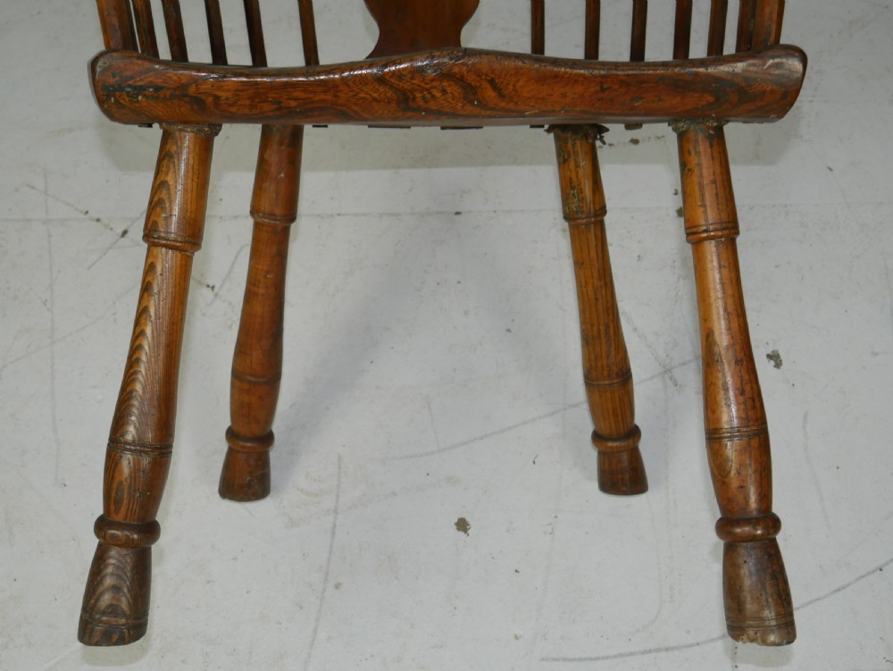 Primitive Comb Back Windsor Chair View XII
