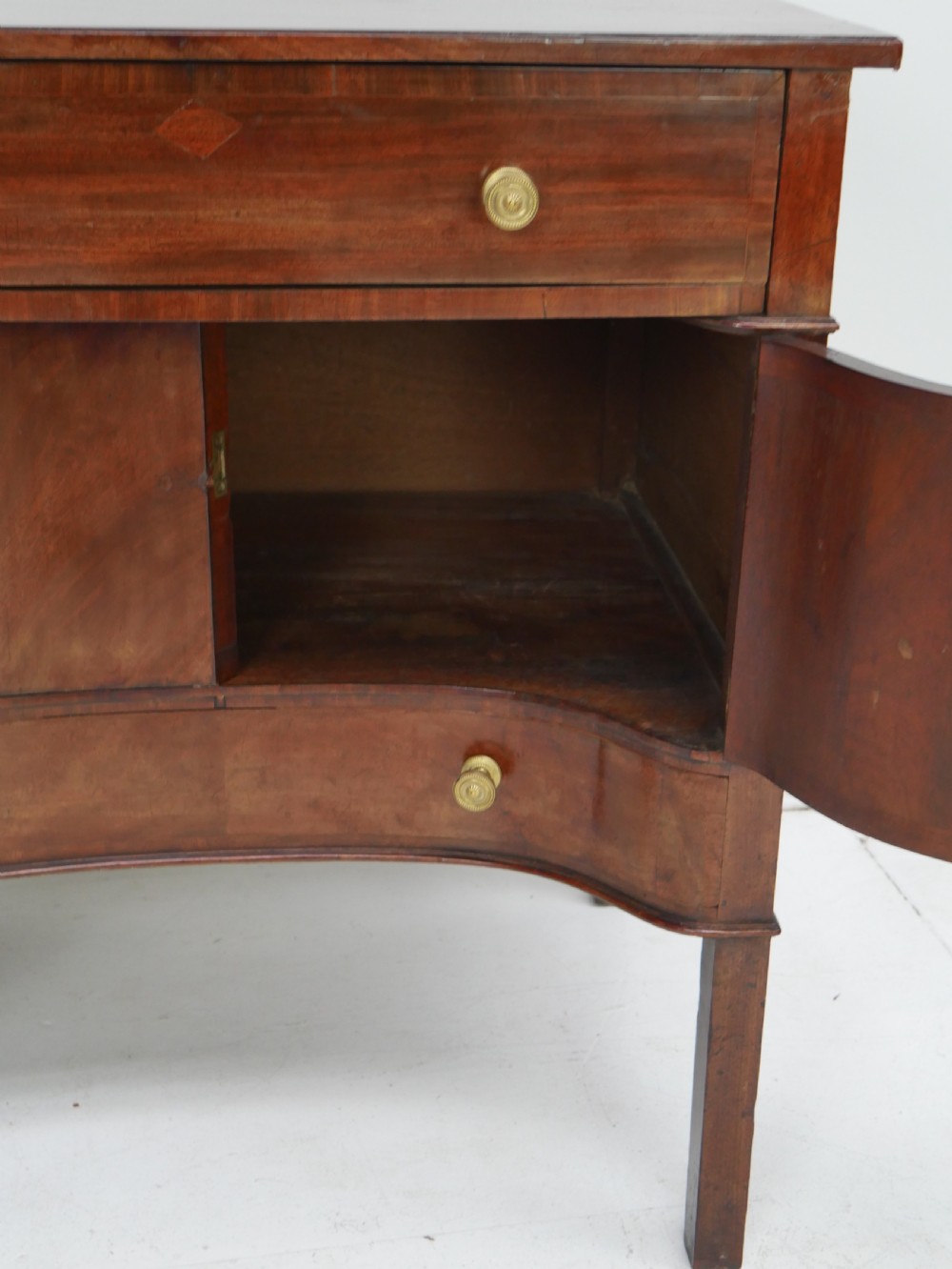 Georgian Concave Side Cabinet View V