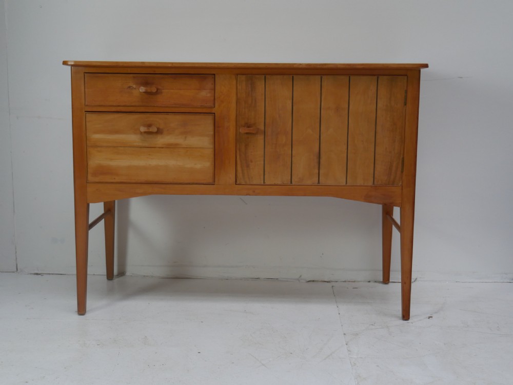 Small Heals Sideboard View X