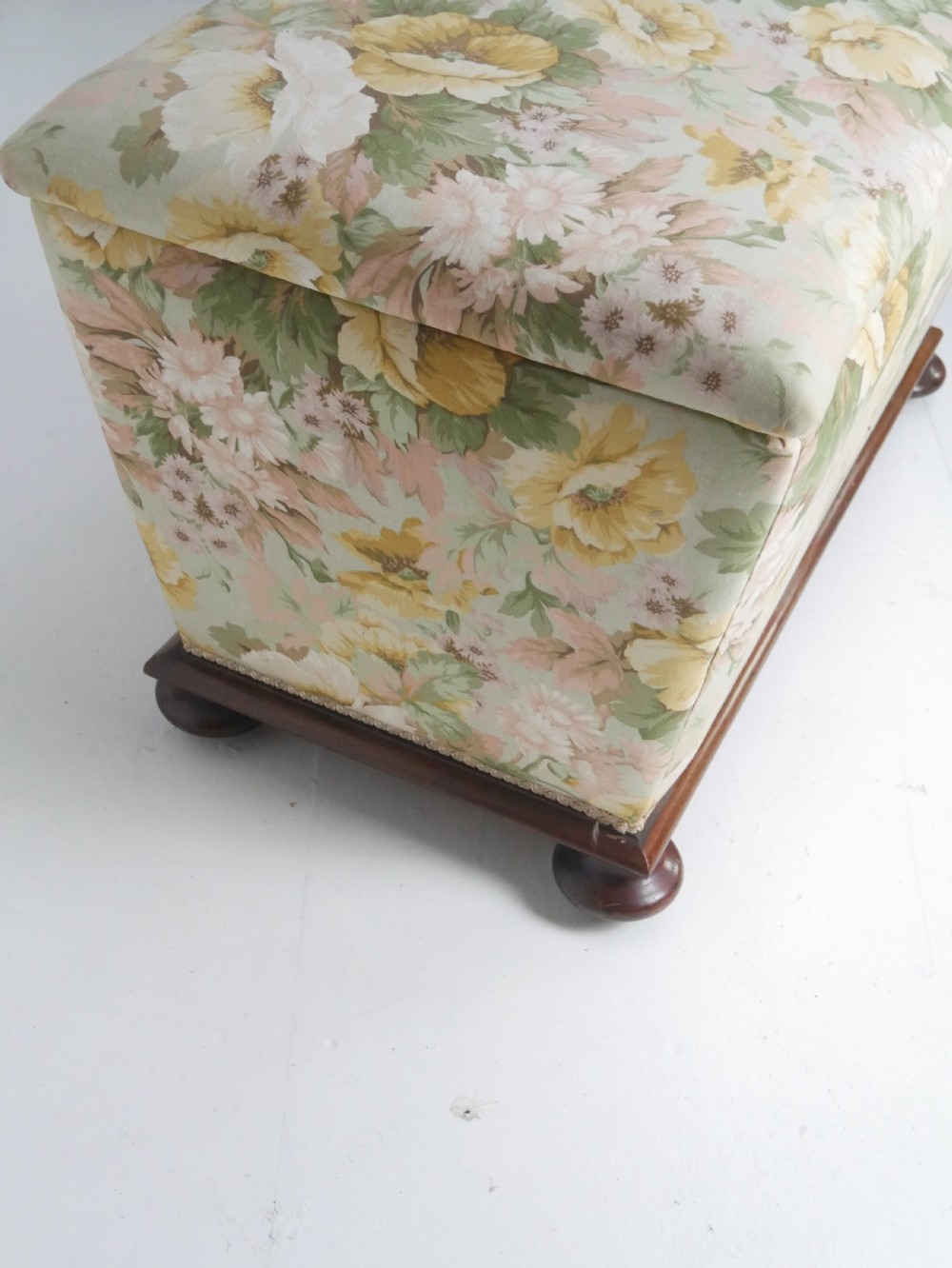 19thC Storage Ottoman Box View VIII