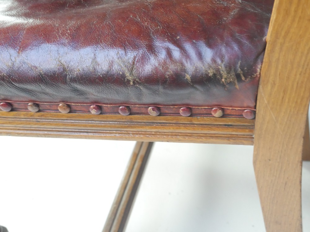 Set 10 Oak/Leather Dining Chairs View XI