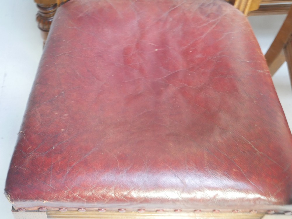 Set 10 Oak/Leather Dining Chairs View XIX
