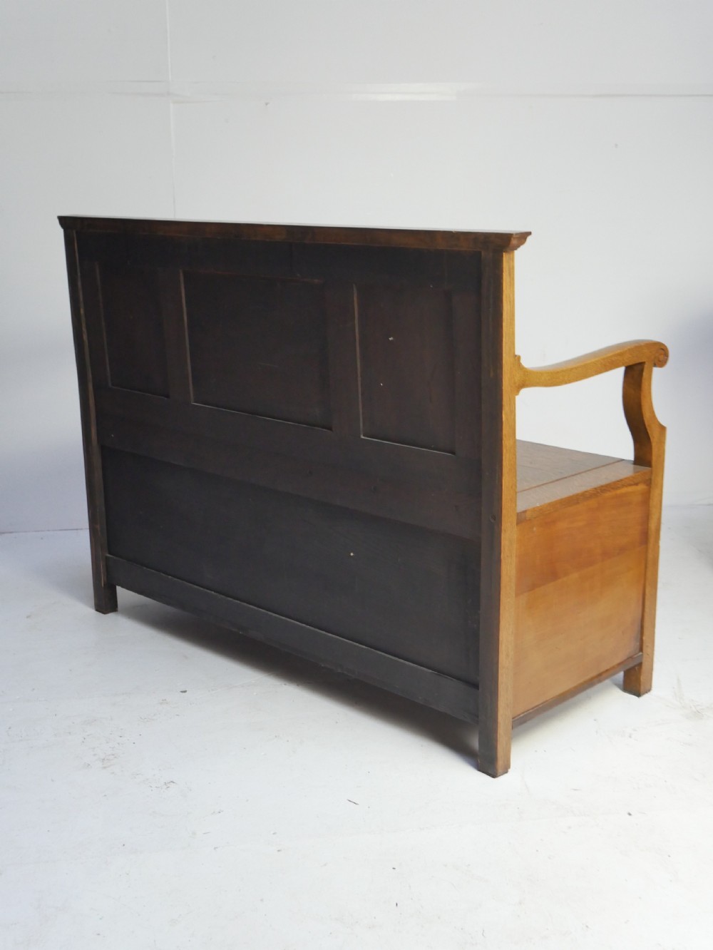 Oak Bench Settle View XII