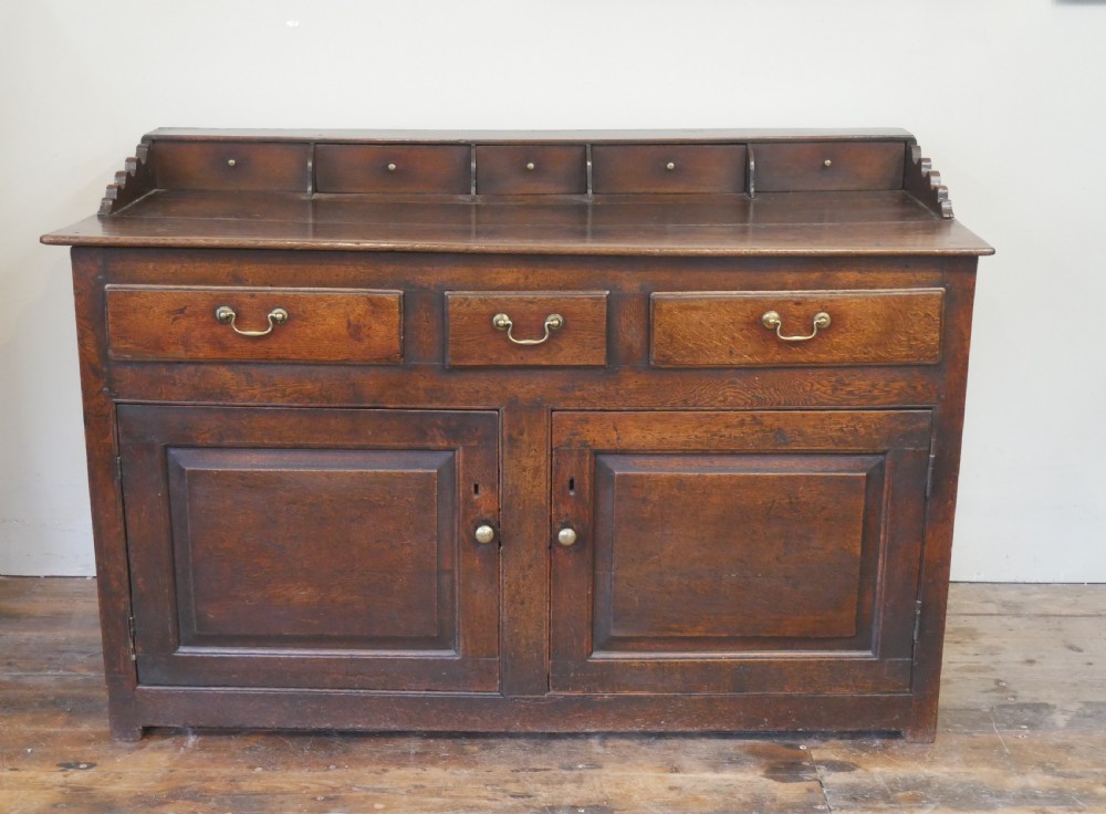 Georgian Oak Dresser View XI