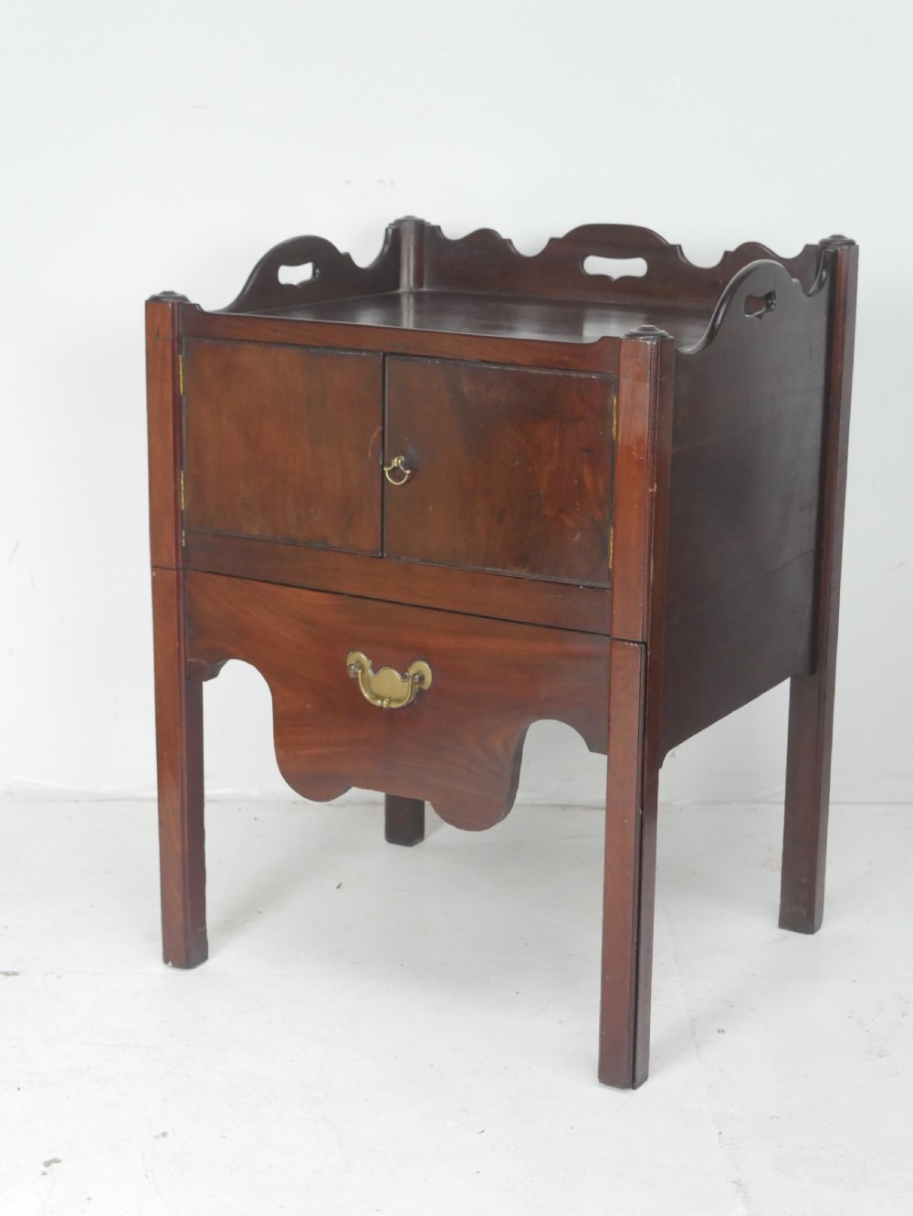 Georgian Bedside Cabinet View XI