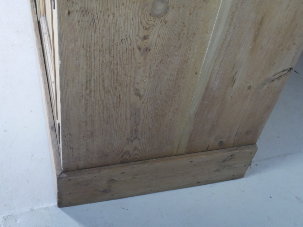 Scottish Farmhouse Pine Dresser View VII