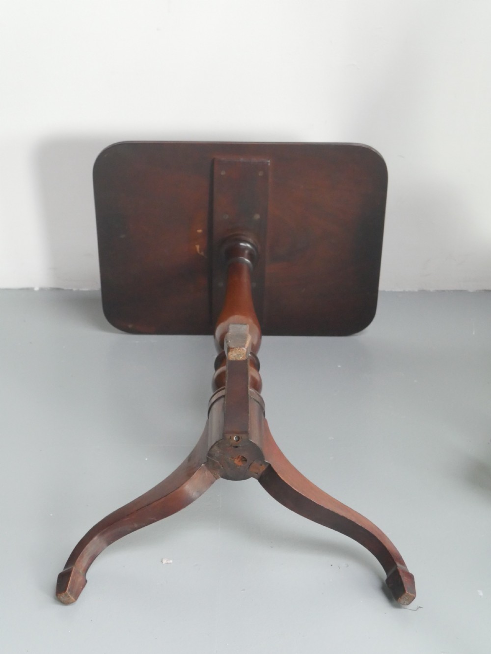 Lamp Table View V