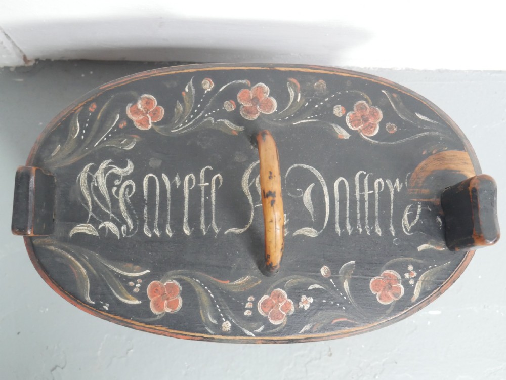 Scandinavian Folk Art Oval Tine Box View III