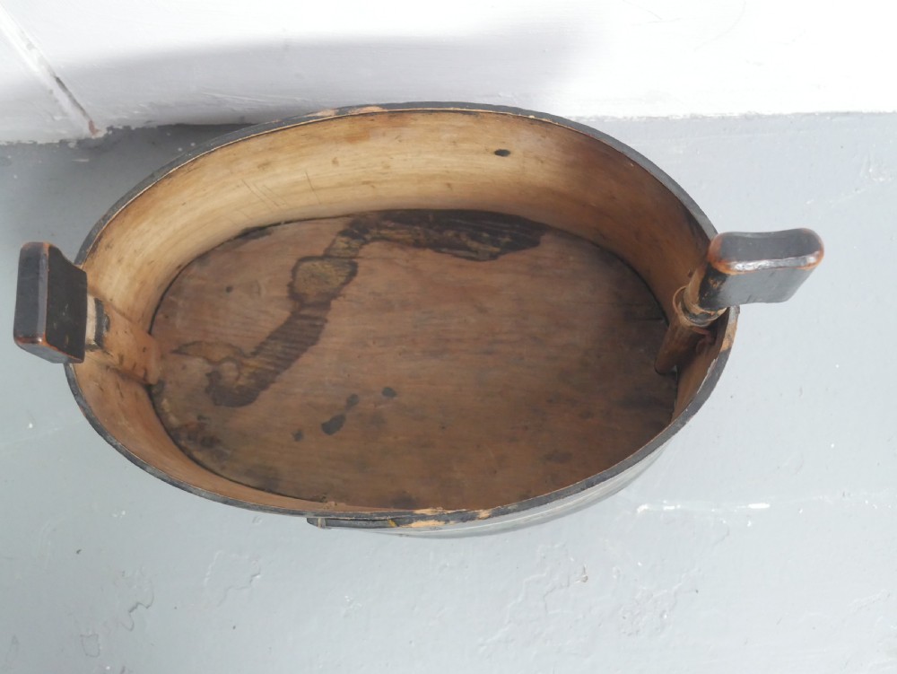 Scandinavian Folk Art Oval Tine Box View V