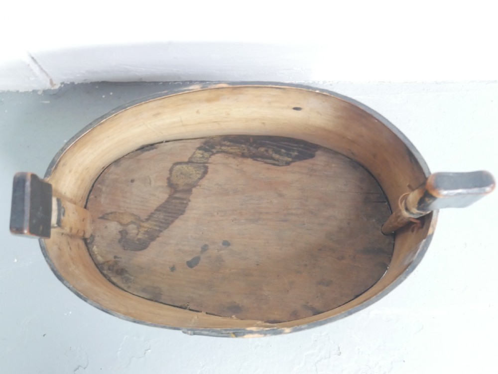 Scandinavian Folk Art Oval Tine Box View VI