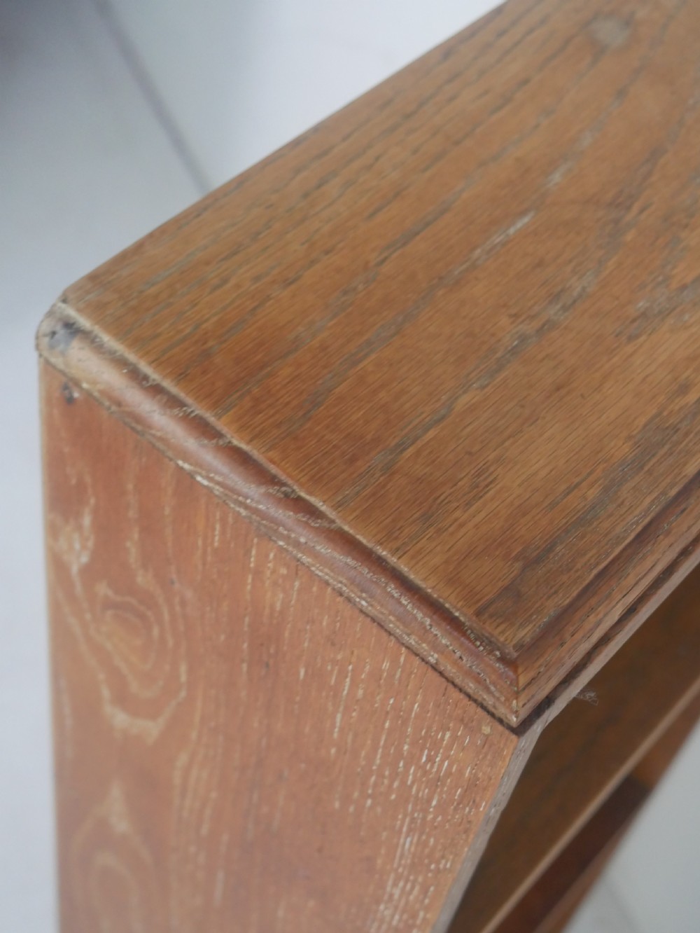 Petit Oak Bookcase Att. Heals View VII