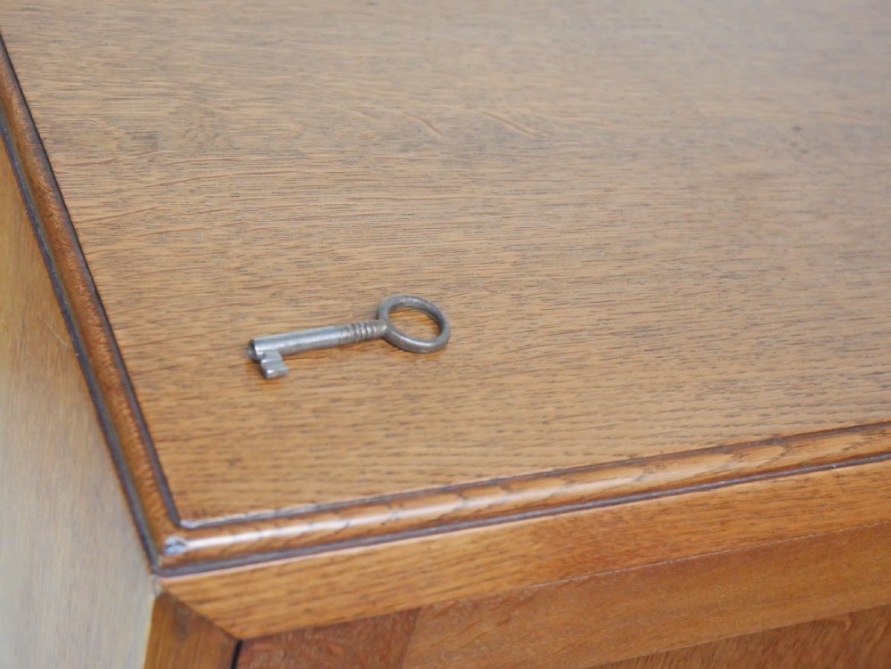 Oak Tallboy Att. to Heals View XVI