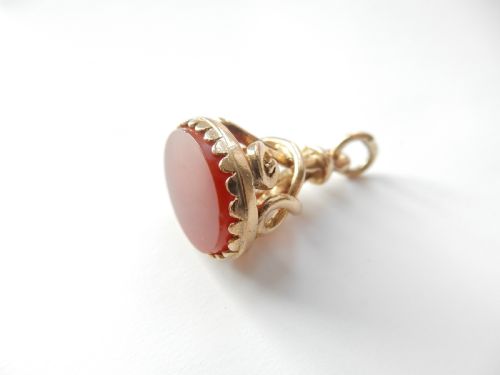 vintage 9ct gold carnelian fob pendant - CATEGORY: ANTIQUE JEWELLERY - DATED 1960