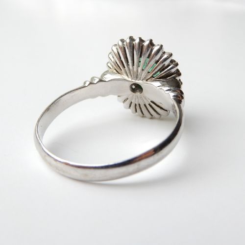 14CT WHITE GOLD EMERALD DIAMOND HALO RING - ADDITIONAL PHOTO 6