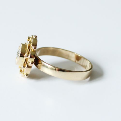 ANTIQUE 9CT GOLD ETRUSCAN DIAMOND RING - ADDITIONAL PHOTO 1