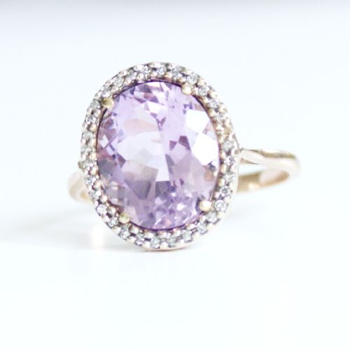 ANTIQUE 9CT AMETHYST DIAMOND HALO RING