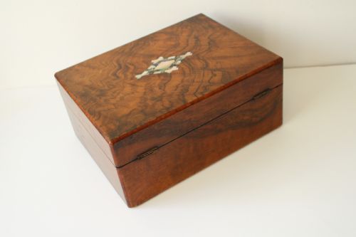 ANTIQUE WALNUT MULTI RING JEWELERY BOX WITH PEARL INLAY - ADDITIONAL PHOTO 11