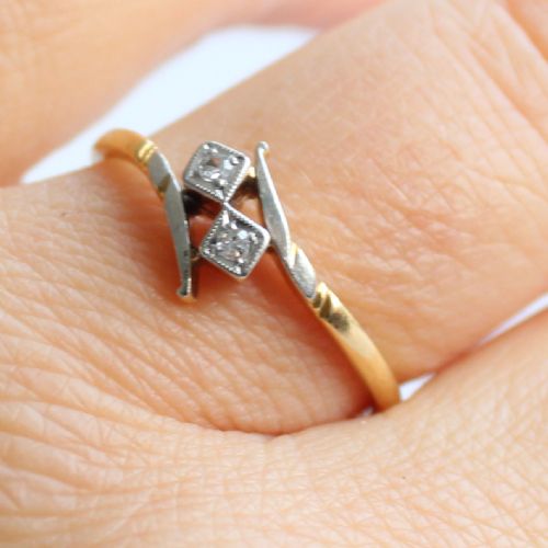 ART DECO 18CT GOLD DIAMOND BYPASS RING - ADDITIONAL PHOTO 6