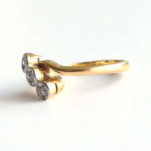 EDWARDIAN 18CT GOLD DIAMOND TRILOGY RING - ADDITIONAL PHOTO 6