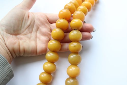 ANTIQUE BUTTERSCOTCH BAKELITE AMBER BEADS - ADDITIONAL PHOTO 4