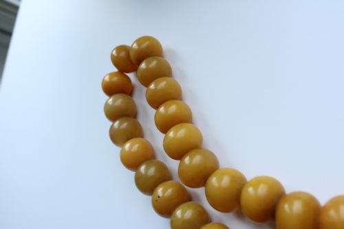 ANTIQUE BUTTERSCOTCH BAKELITE AMBER BEADS - ADDITIONAL PHOTO 5