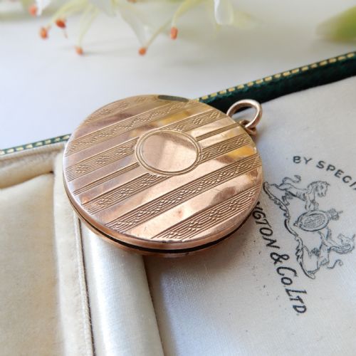 ANTIQUE 9CT GOLD BACK FRONT LOCKET