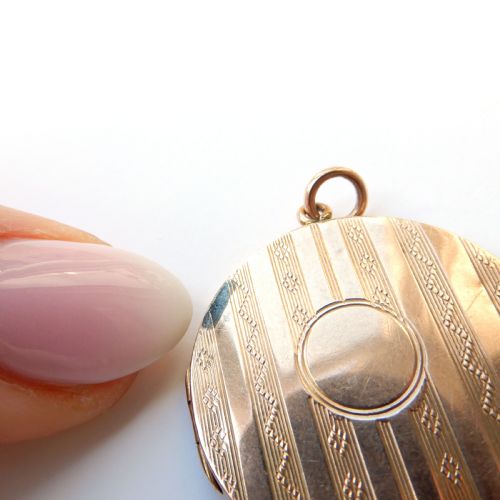 ANTIQUE 9CT GOLD BACK FRONT LOCKET - ADDITIONAL PHOTO 4