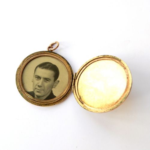 ANTIQUE 9CT GOLD BACK FRONT LOCKET - ADDITIONAL PHOTO 6