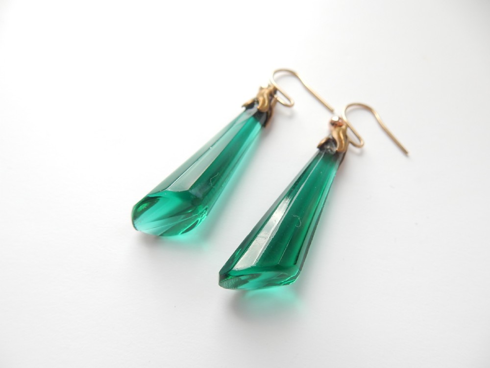 Vintage 9ct Gold Emerald Glass Earrings View III