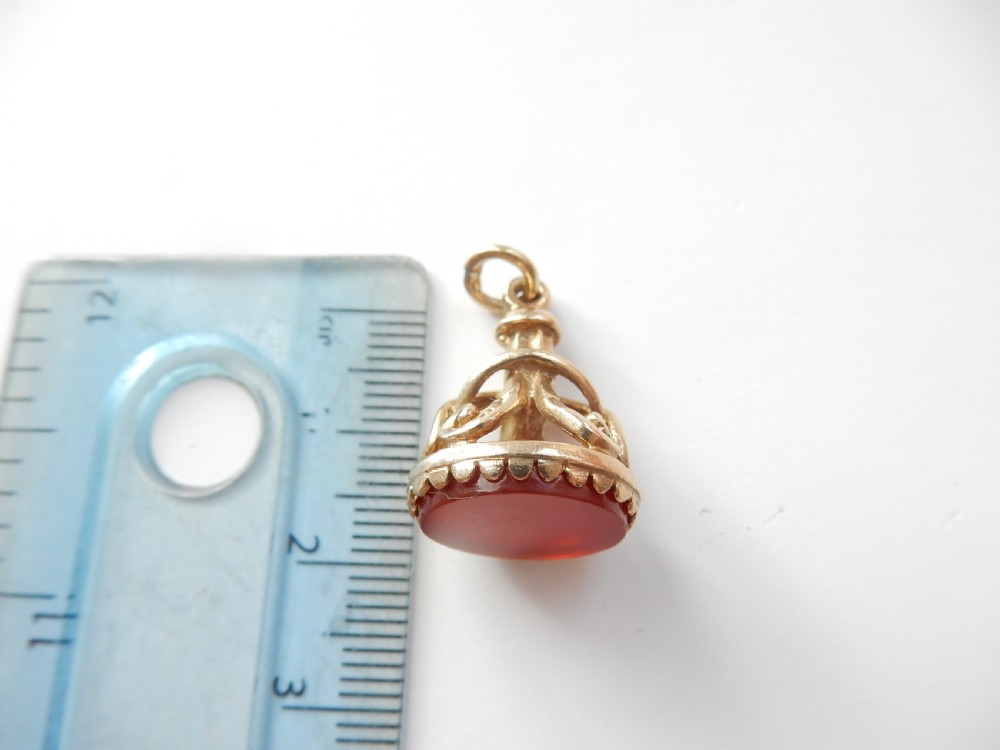 Vintage 9ct Gold Carnelian Fob Pendant View VII
