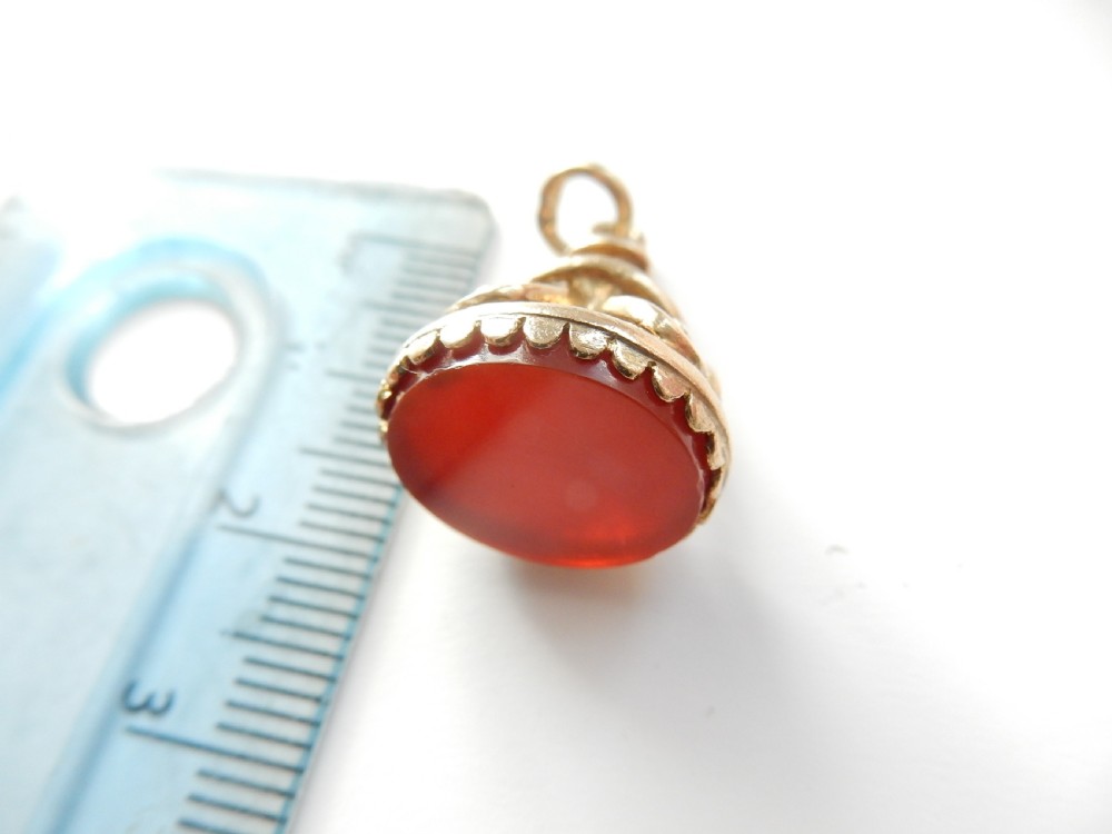 Vintage 9ct Gold Carnelian Fob Pendant View VIII