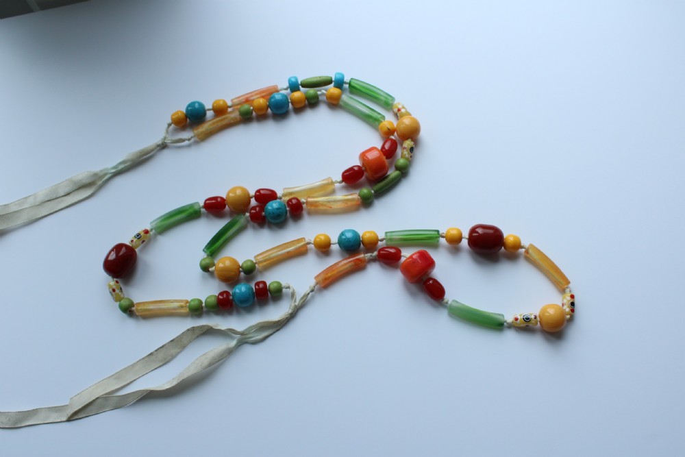 Antique Bakelite Butterscotch Amber Bead Necklace View III