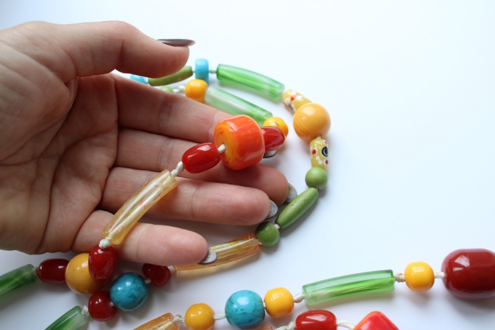 Antique Bakelite Butterscotch Amber Bead Necklace View VI