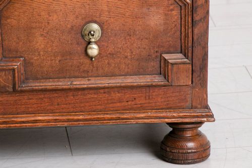 ANTIQUE ENGLISH WILLIAM AND MARY PERIOD OAK CHEST C1690 - ADDITIONAL PHOTO 1