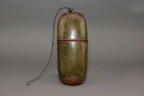 A JAPANESE ANTIQUE SPECTACLE CASE MEJI PERIOD 18681912 - ADDITIONAL PHOTO 1