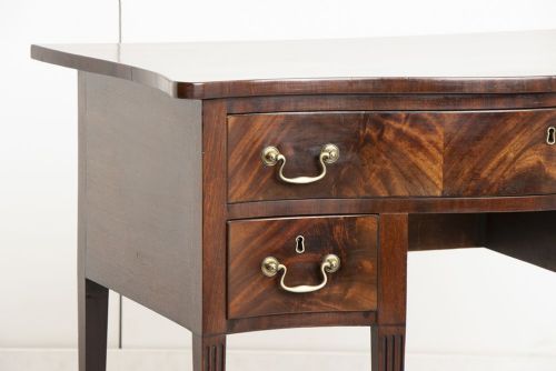 ANTIQUE GEORGIAN MAHOGANY SERPENTINE WRITING TABLE - ADDITIONAL PHOTO 7