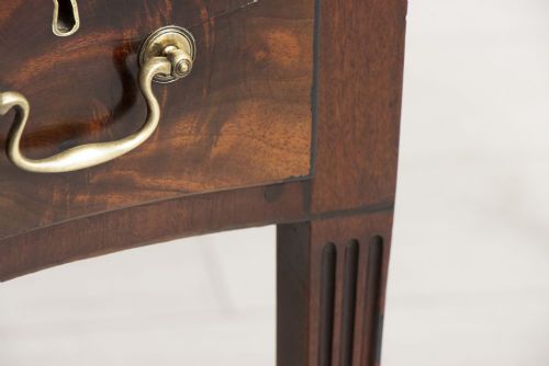 ANTIQUE GEORGIAN MAHOGANY SERPENTINE WRITING TABLE - ADDITIONAL PHOTO 8