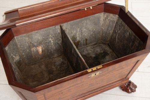 GEORGIAN FLUTED TOPPED MAHOGANY CELLARETTE C1820S - ADDITIONAL PHOTO 8