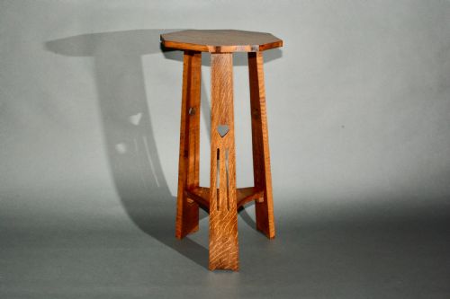 A Simple Stylish Arts and Crafts Oak Lamp Table